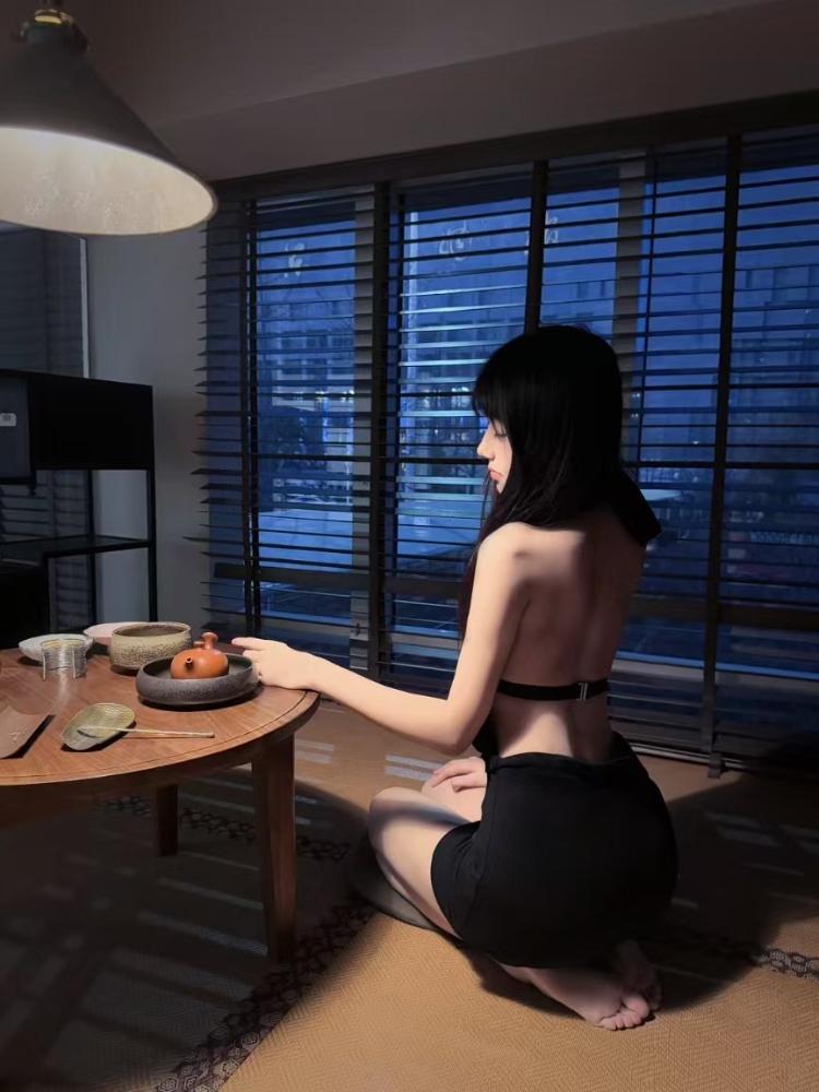 浦东妃妃童颜巨乳超瘦辣妹 Gallery 5