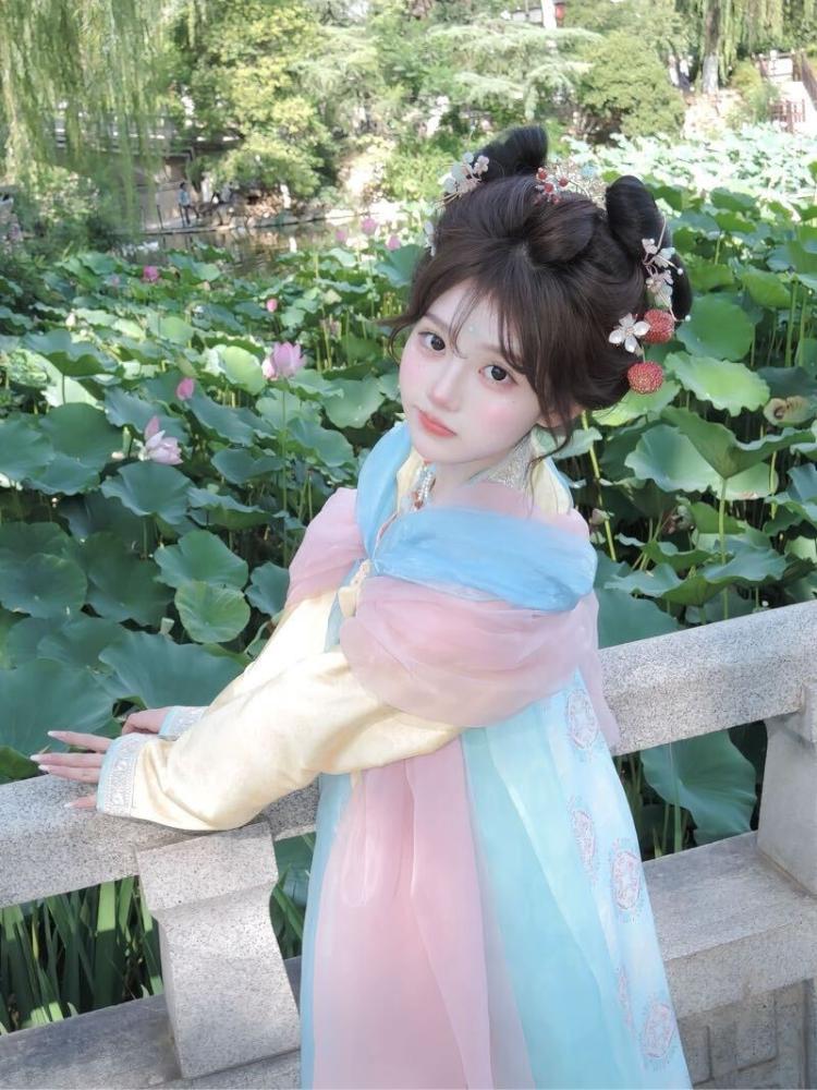 在校学生甜妹 软软 ❌🍷 ❌外❌💊 Gallery 3