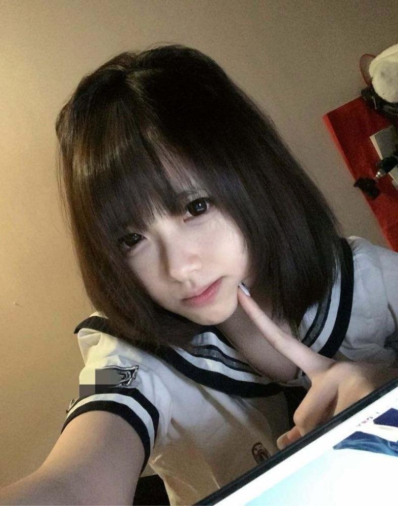 短发学生念念主打反差 Gallery 5