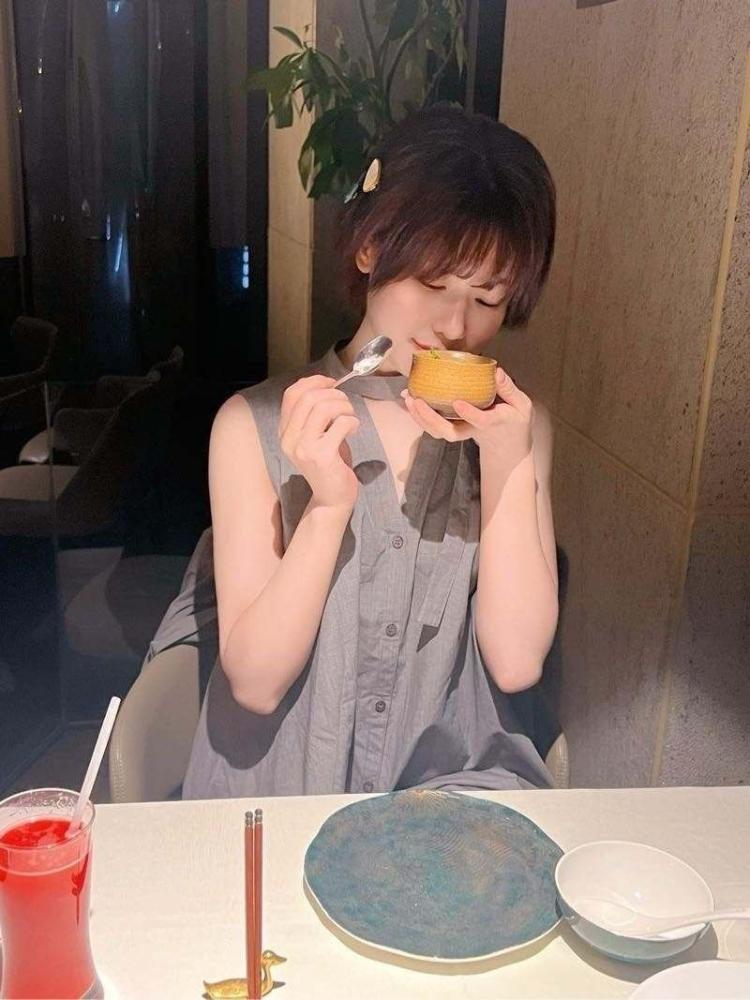 白嫩白🐯小学老师SM选手 Gallery 3
