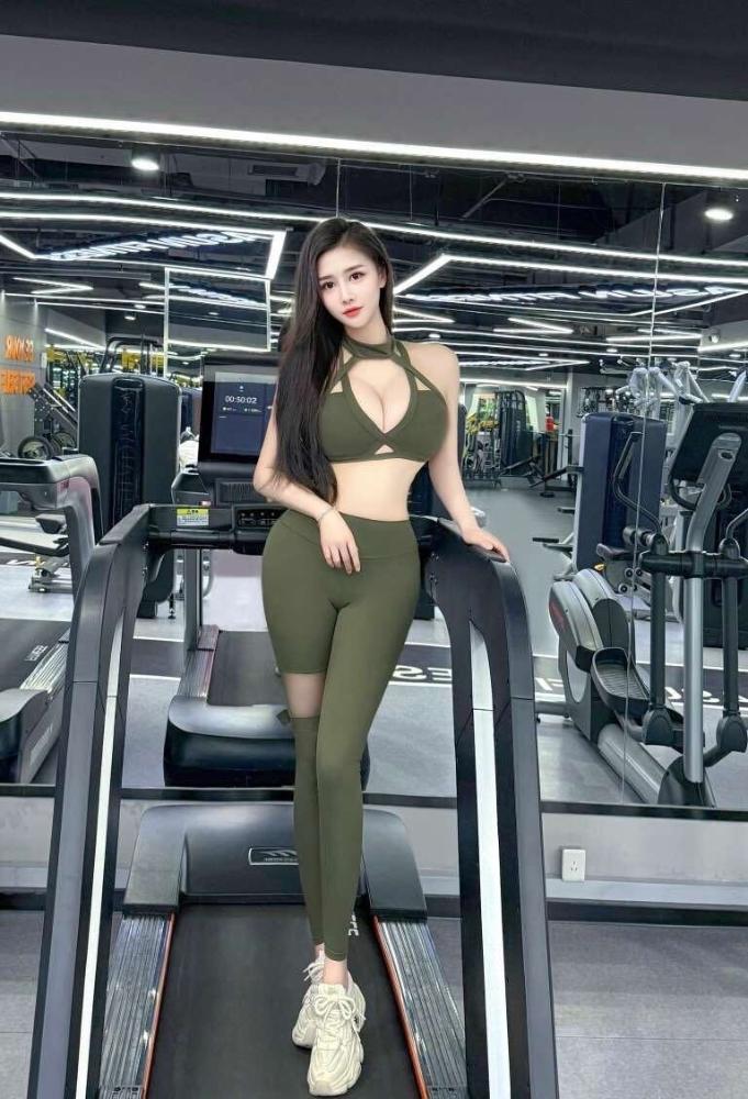 黄埔莎莎 真人真照 性感小御姐 声音超甜 Gallery 4