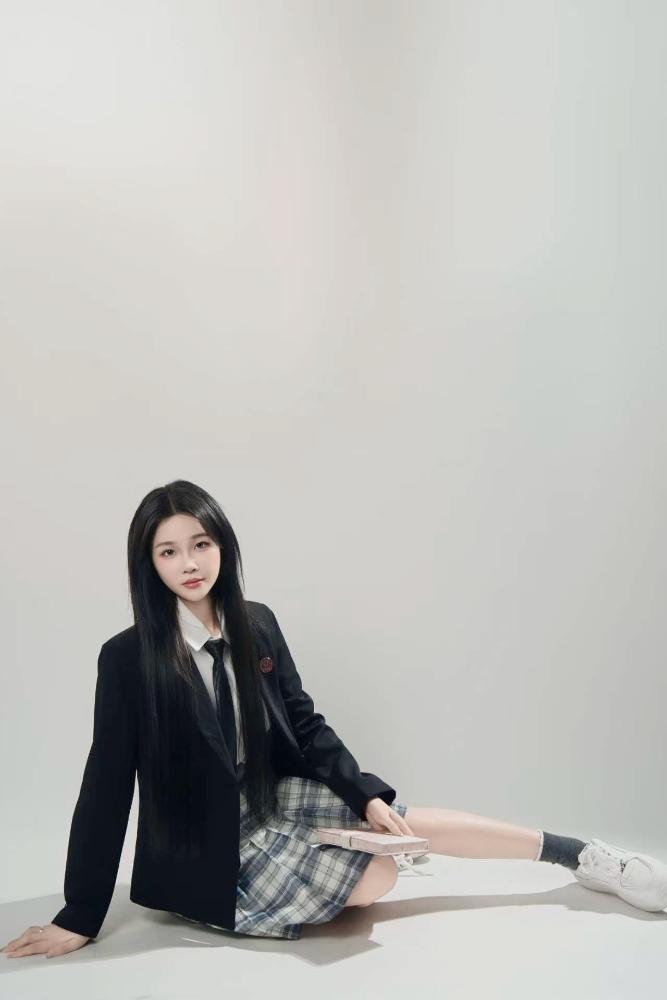闵行雯雯 Gallery 3