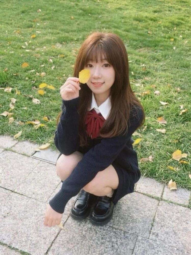 白嫩白🐯小学老师SM选手 Gallery 4