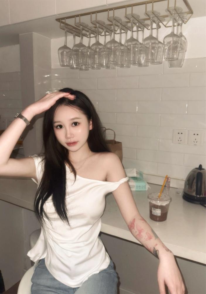 (薯条🍟🏠)闵行极品甜妹🌸幼微 Gallery 1
