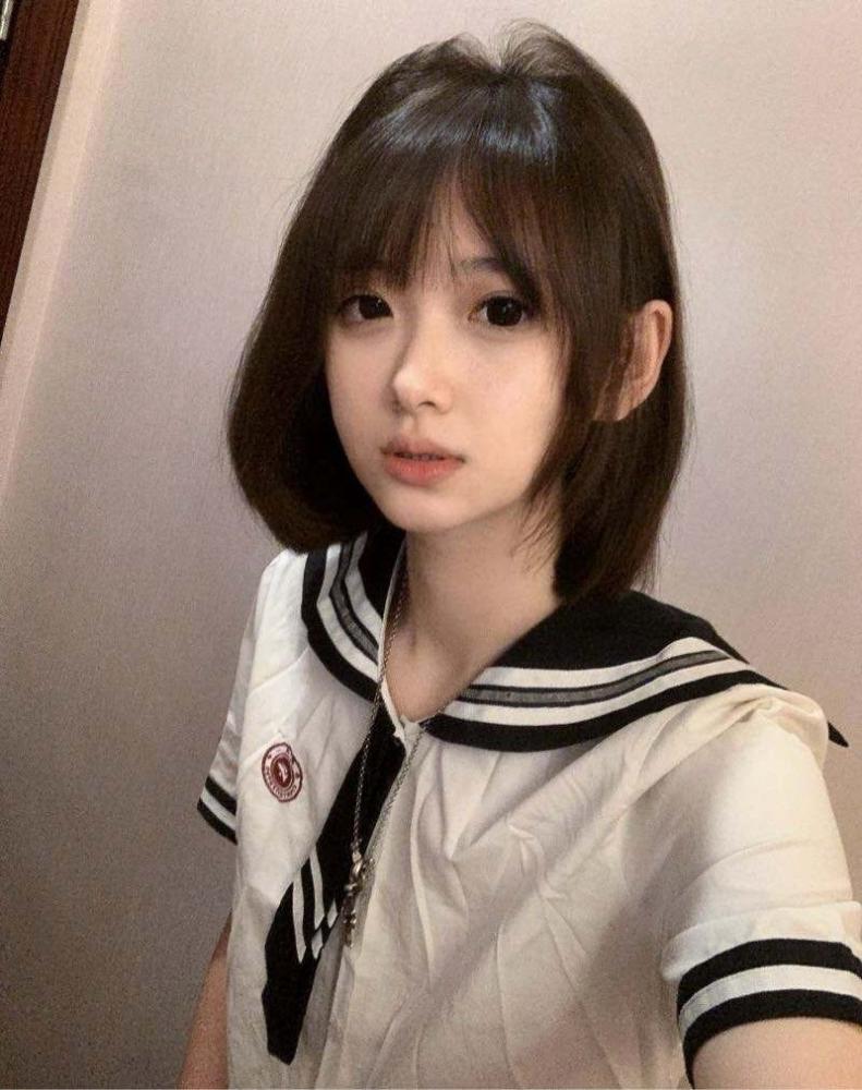 短发学生念念主打反差 Gallery 4