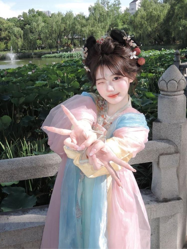 在校学生甜妹 软软 ❌🍷 ❌外❌💊 Gallery 6